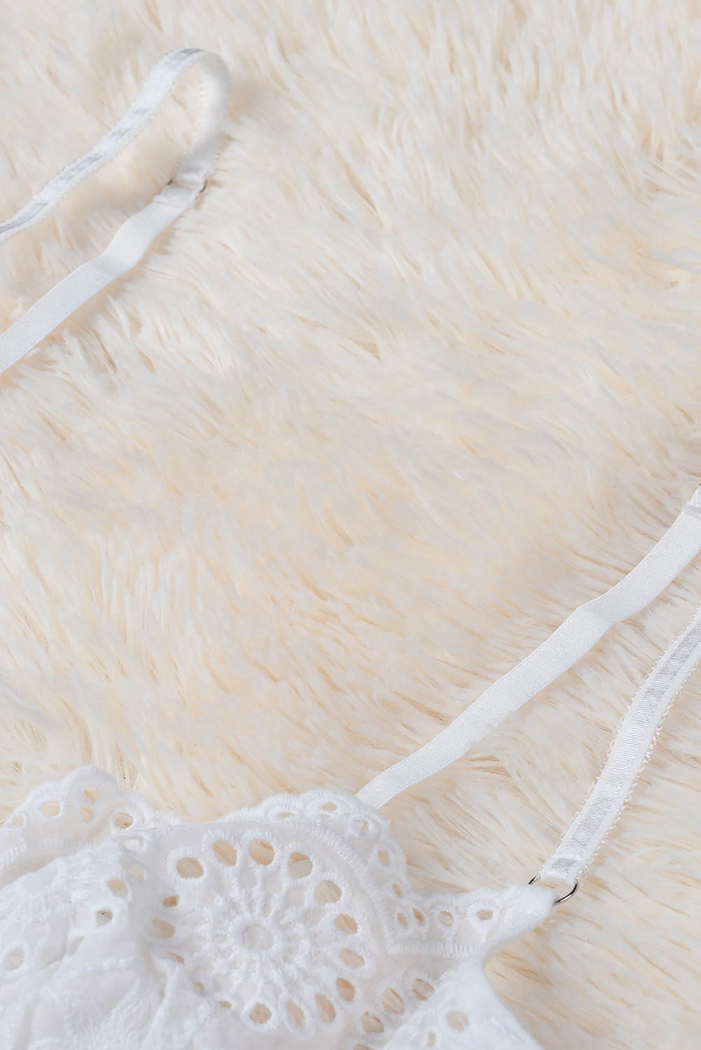 Adjustable Hollow Out Lace Bralette - Image 11