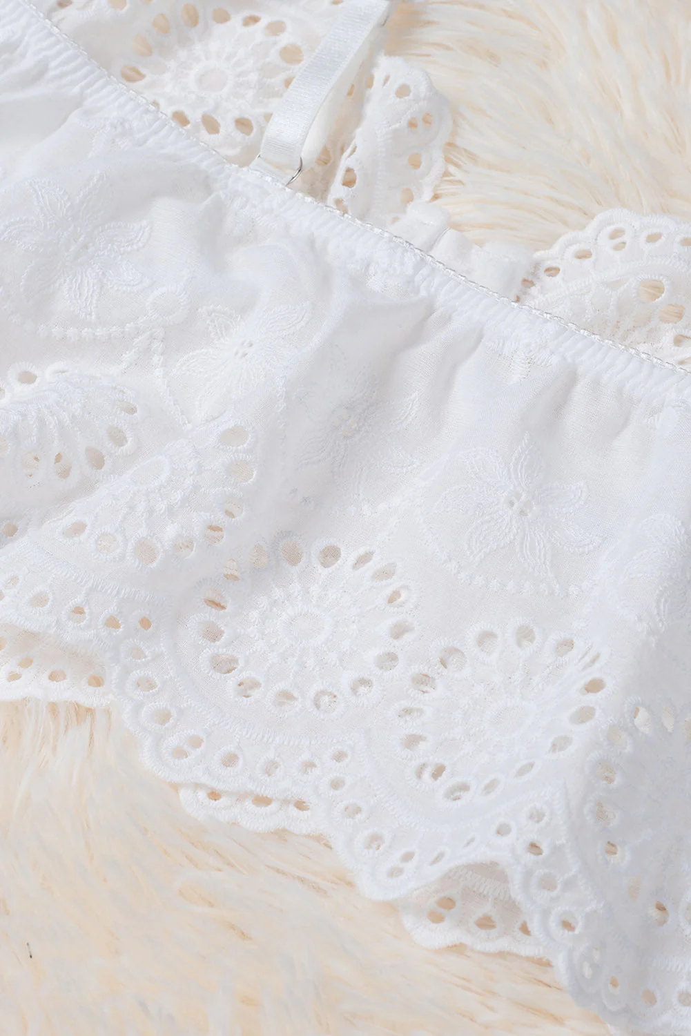 Adjustable Hollow Out Lace Bralette - Image 15