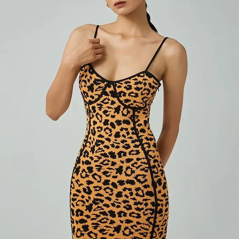 Alluring Sleeveless Bodycon Leopard Sweater Midi Dress - Leopard - Image 2