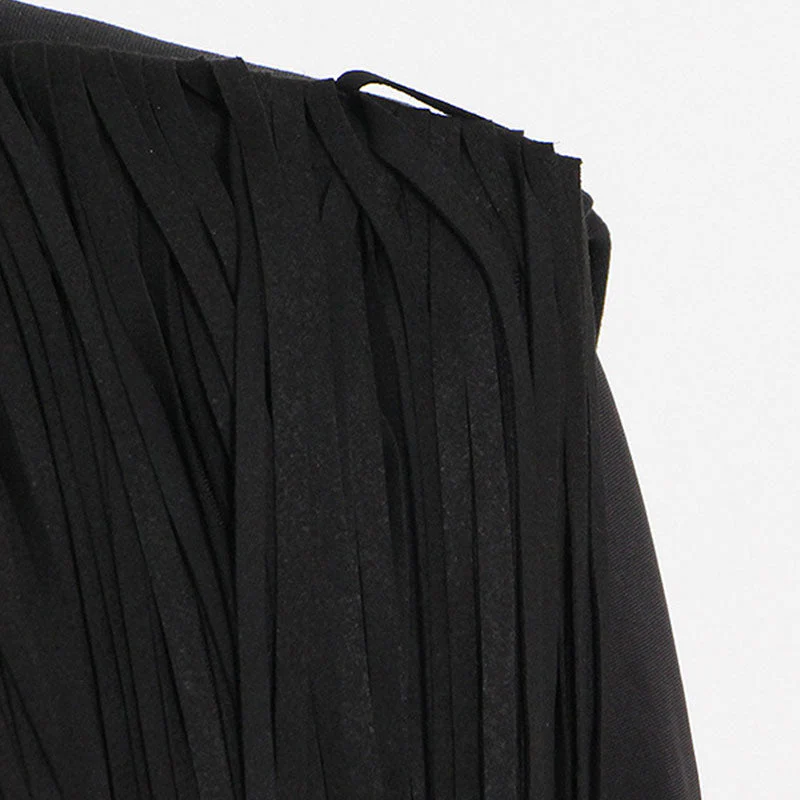 Asymmetric Fringe Paneled Sleeve Peak Lapel Single Breasted Long Blazer - Image 4
