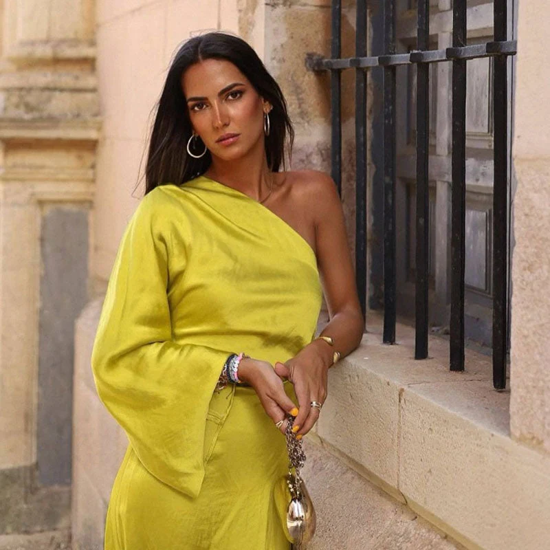 Asymmetric One Shoulder Bell Sleeve Split Midi Dress - Chartreuse YelLow - Image 4