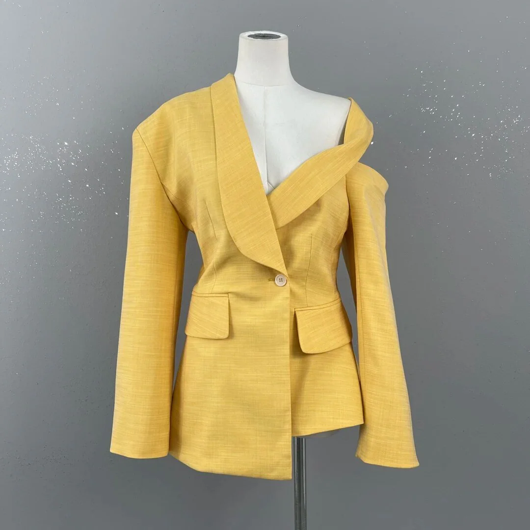 ALYNA ONE SHOULDER Blazer with BALL - Image 13