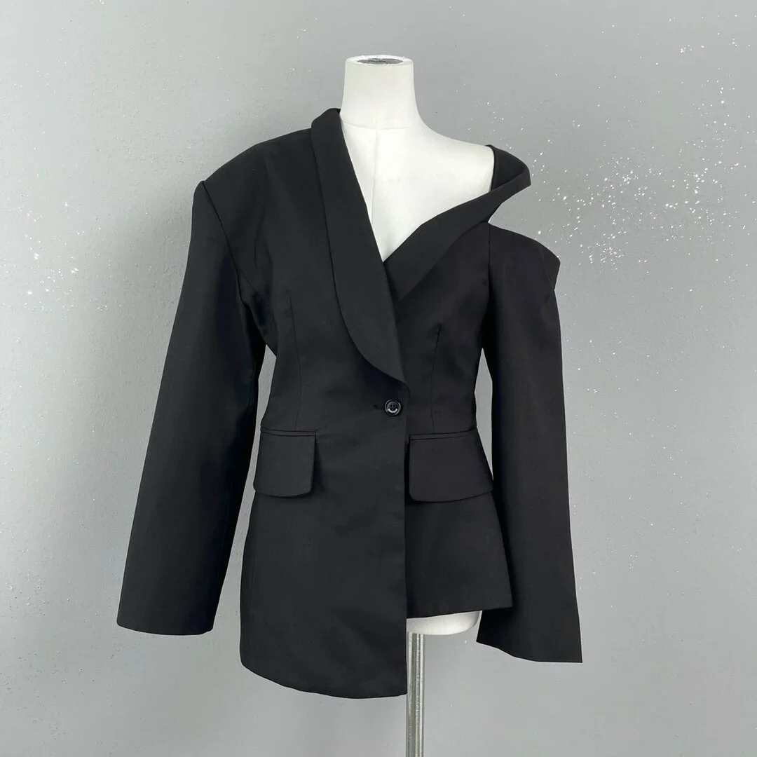 ALYNA ONE SHOULDER Blazer with BALL - Image 14