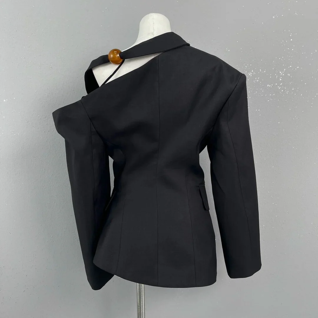 ALYNA ONE SHOULDER Blazer with BALL - Image 15
