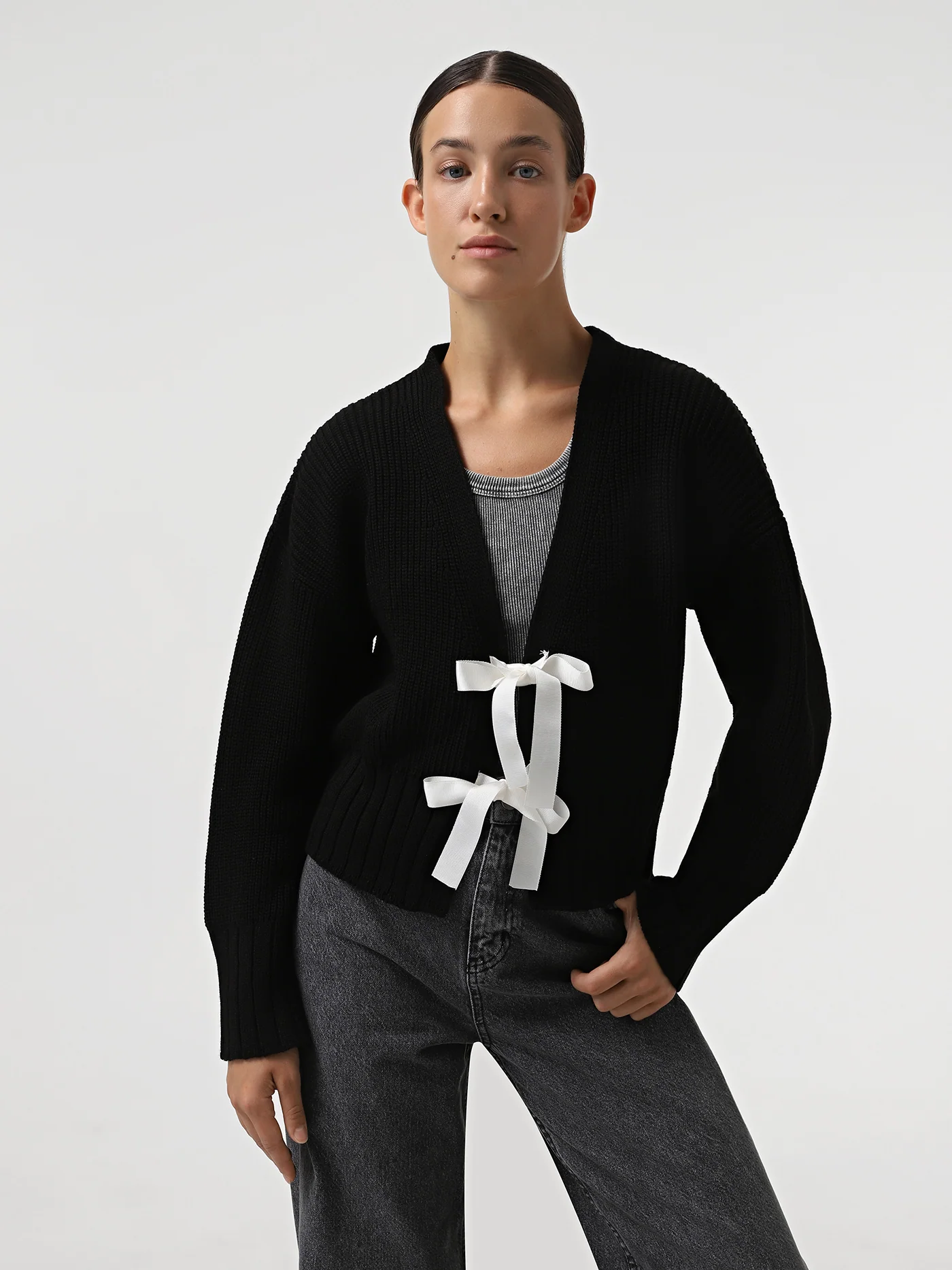 Bow-tie Sweater - Image 3