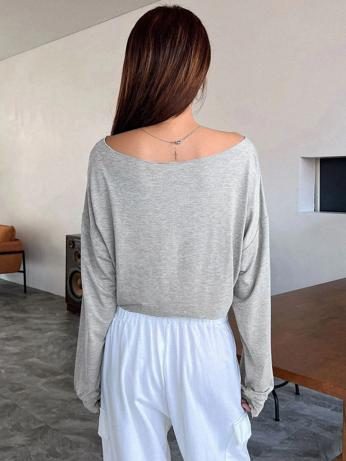 Off-Shoulder Long Sleeve Short T-Shirt - Image 4