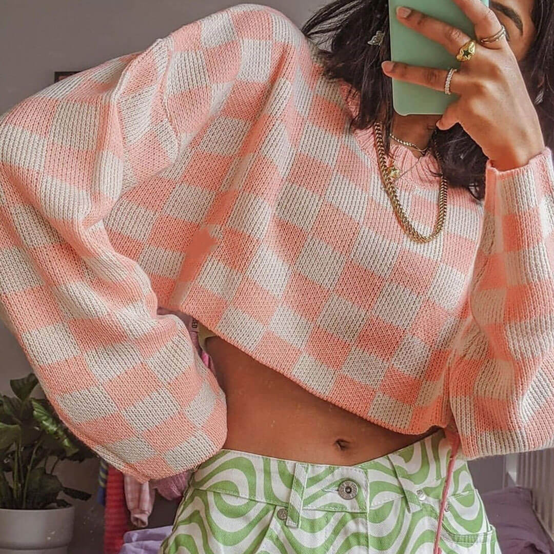 Chic Checkered Pattern Long Sleeve Pullover Cropped Sweater - Pink - Image 2