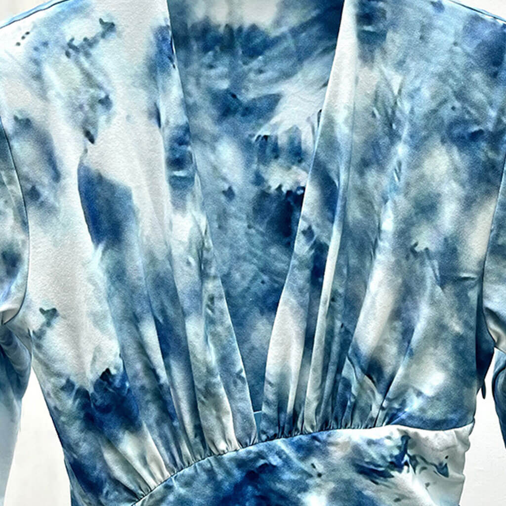 Chic Tie Dye Print Deep V Shoulder Pad Long Sleeve Ruched Bodycon Mini Dress - Image 3