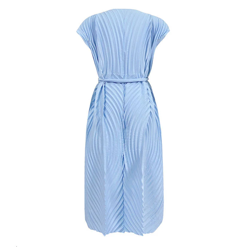 Classic Round Neck Short Sleeve Tie Waist Wavy Pleated Midi Dress - Image 3
