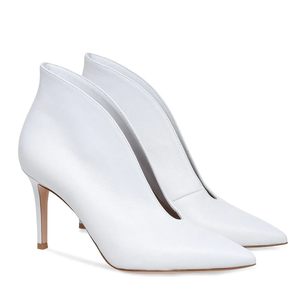 Classy Pointed Toe Stiletto Faux Leather Vamp Ankle Boots - White - Image 3