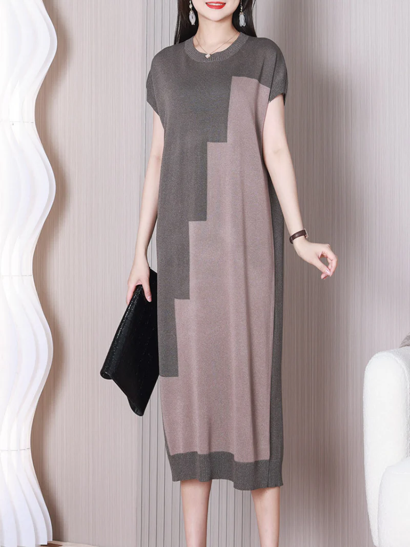 Coming Back Soon V-neck Midi Dress - Image 4