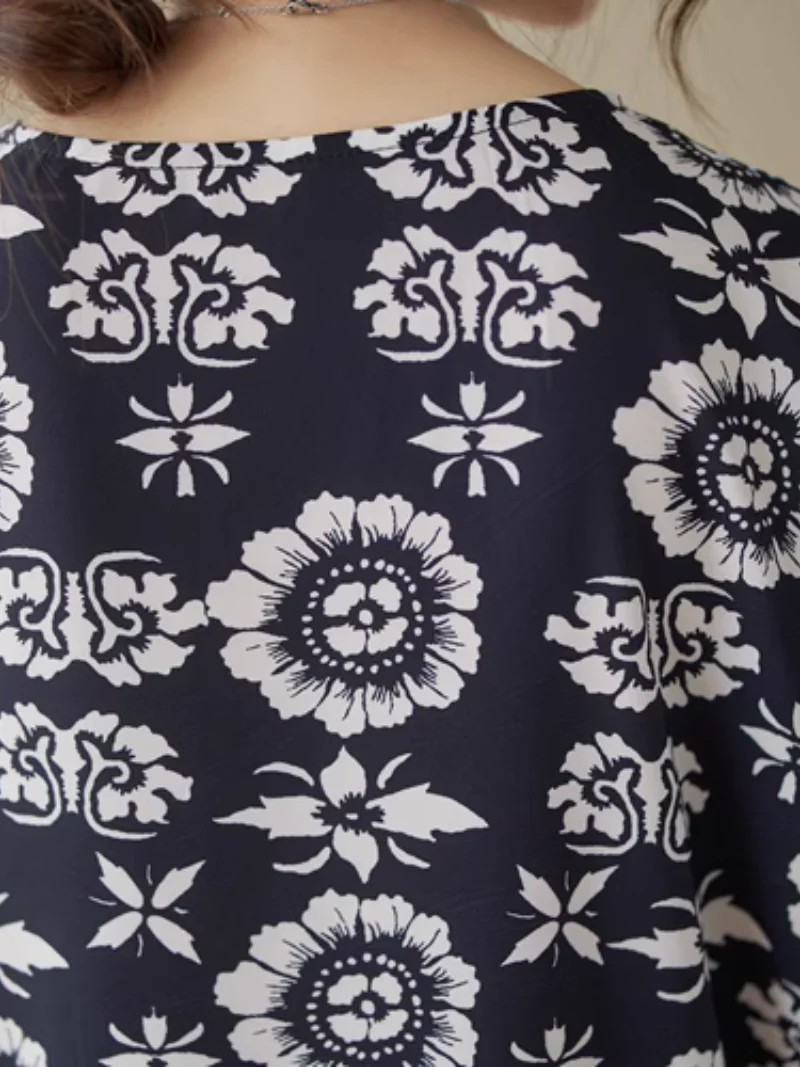 Crazy Love Alphabet Flower Kaftan Dress - Image 3