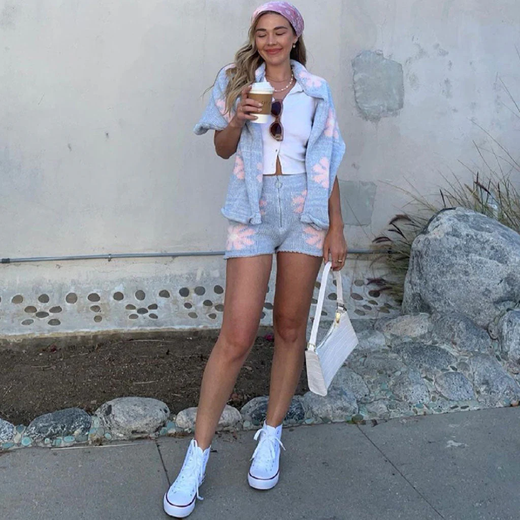 Cute Floral Print Pullover Knit Shorts Matching Set - Blue - Image 3