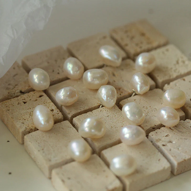 Easy To Match Simple Natural Baroque Freshwater Pearl Stud Earrings - Image 4