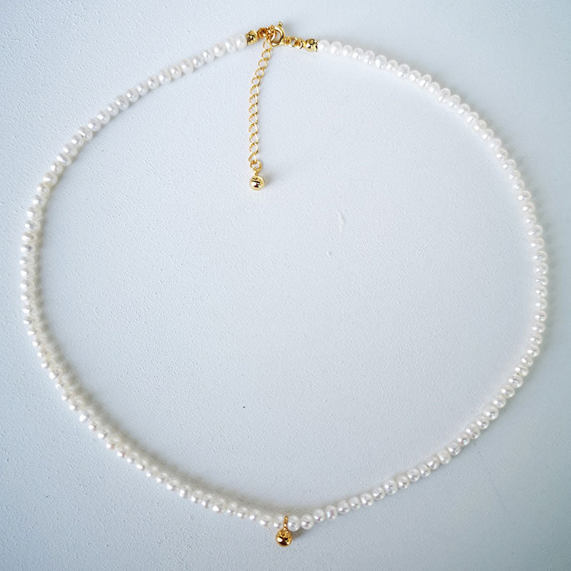 Elegant Pearl Embellished Plated Bead Pendant Choker Necklace - White - Image 2