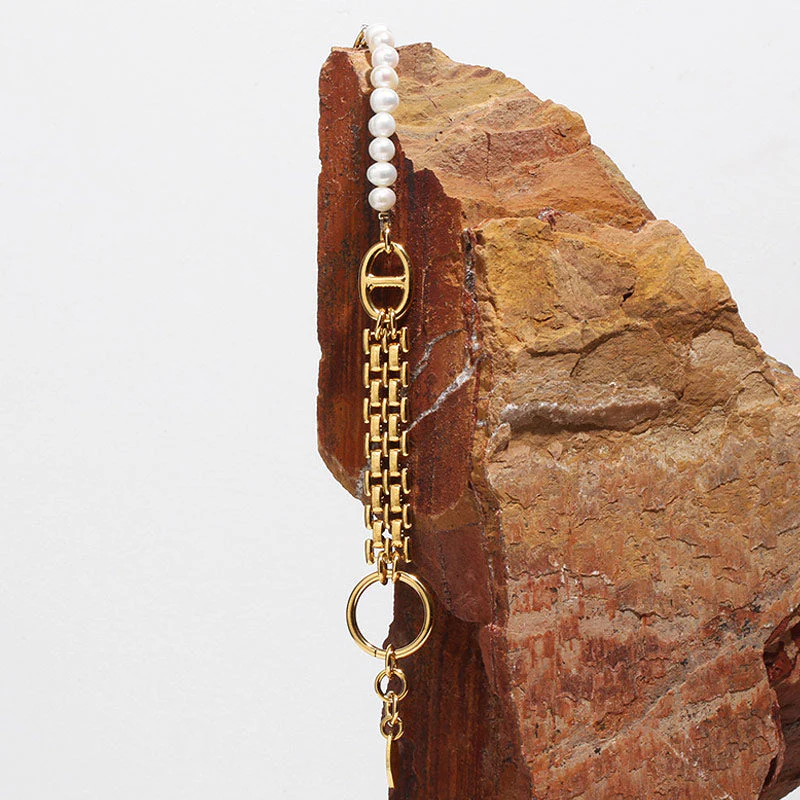 Eye-Catching Chunky Strand Pearl Beaded Bracelet - Gold - Image 4