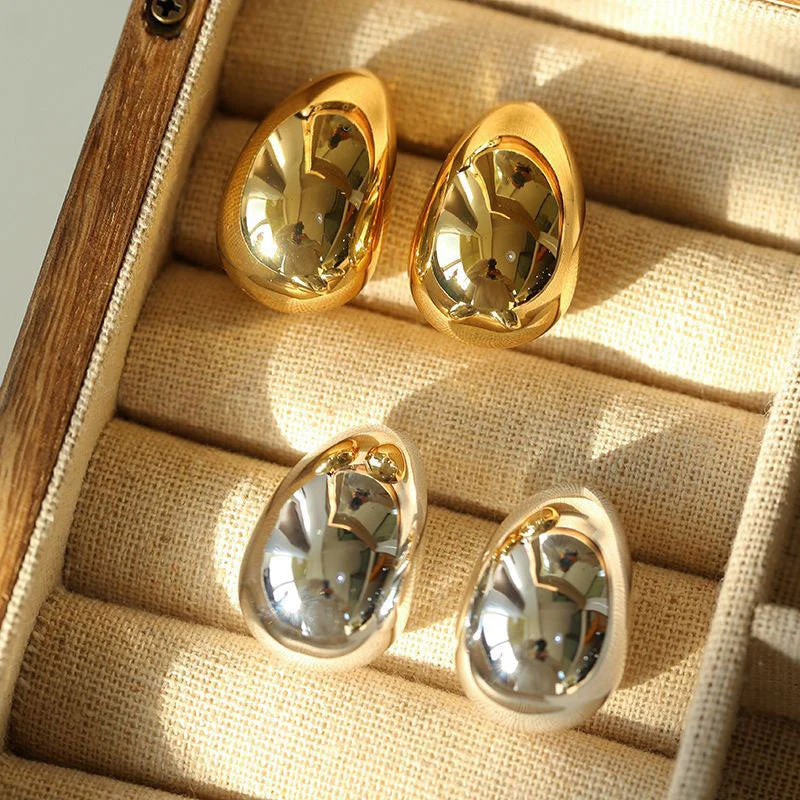 Eye Catching Oversized Water Drop Half Hoop Polished Dome Earrings - Image 5