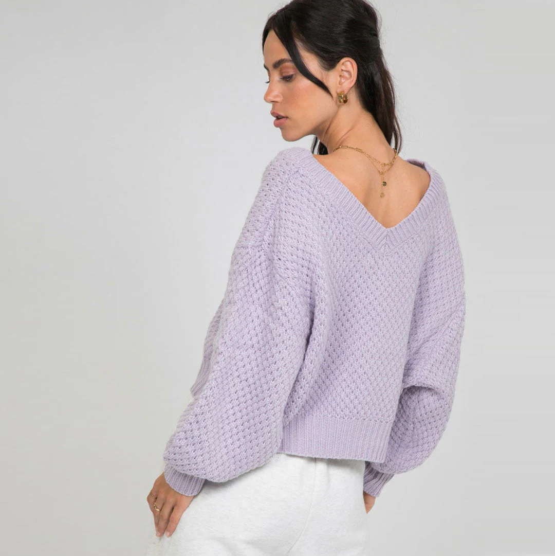 Flattering V Neck Drop Shoulder Bishop Sleeve Rib Knit Sweater - Purple - Image 2