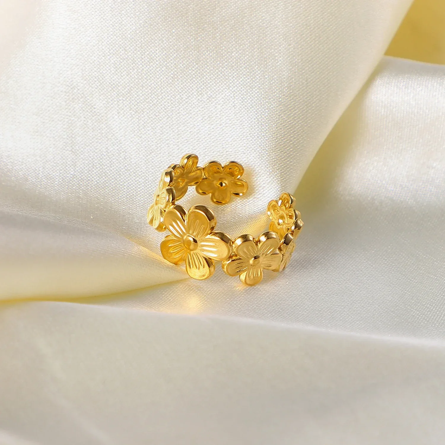 Flower Ring Ring - Image 3