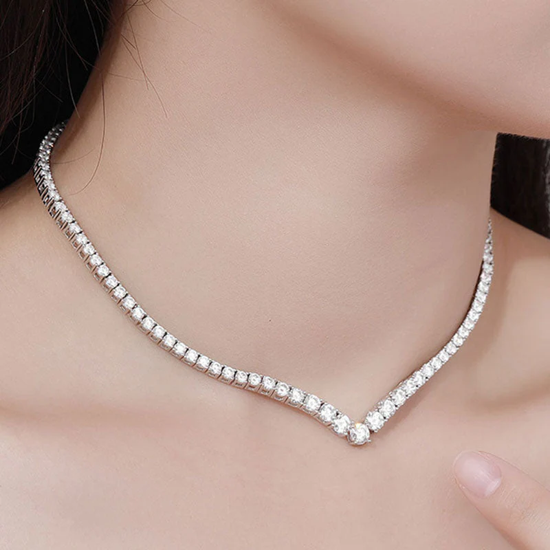Glittering Sterling Silver V Shape Graduated Moissanite Tennis NeckLace - Image 5