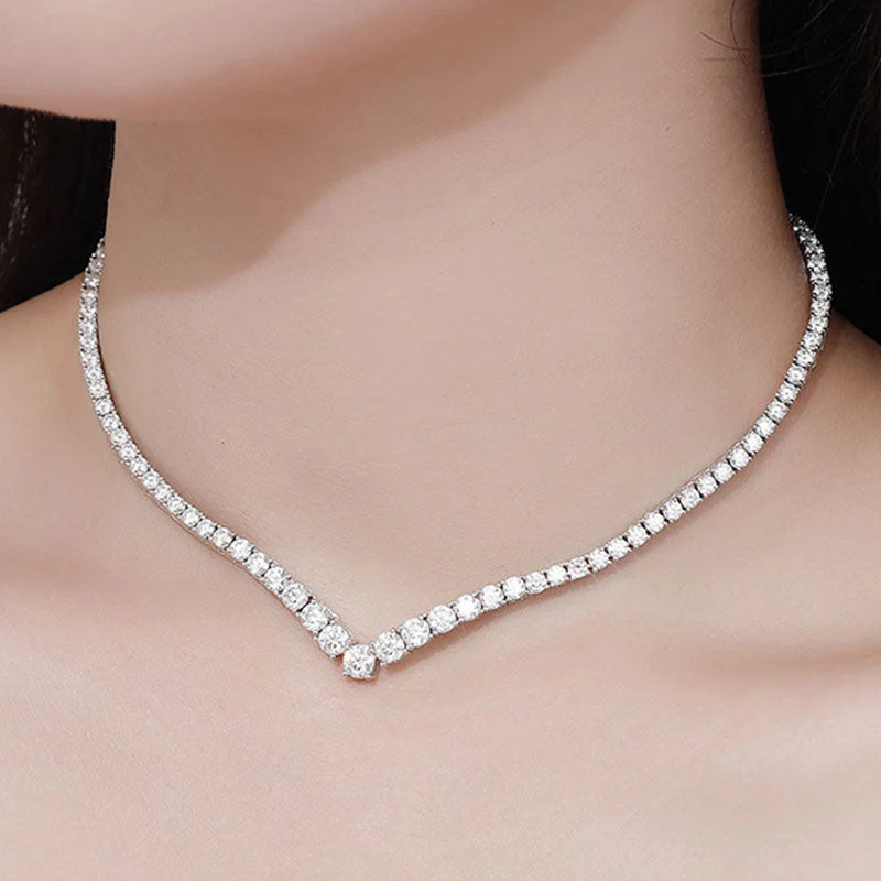 Glittering Sterling Silver V Shape Graduated Moissanite Tennis NeckLace - Image 6