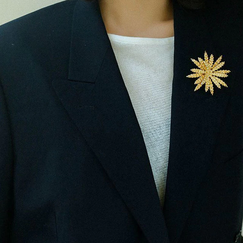 GOOD HARVEST 18K Gold Plated Sculptural Ear Of Wheat Brooch - Image 2