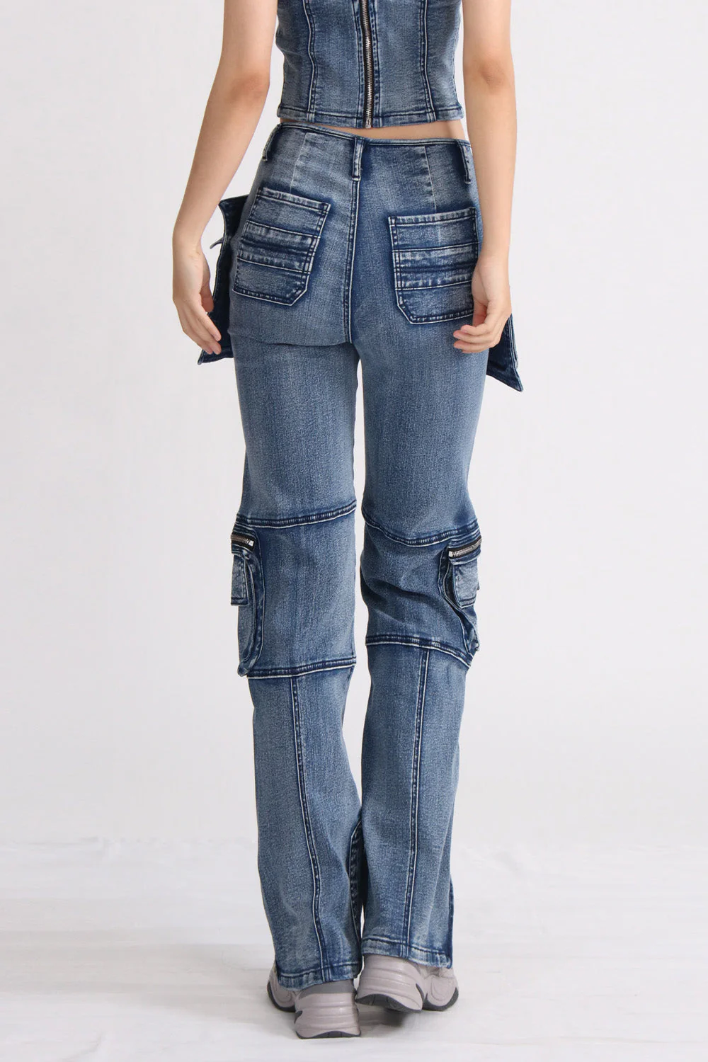 High-Rise Cargo Jeans - Blue - Image 4