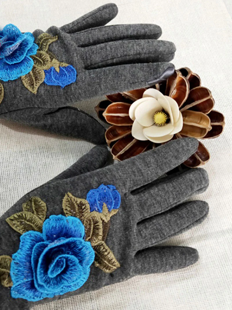 Kiss Me Back Glove - Image 11