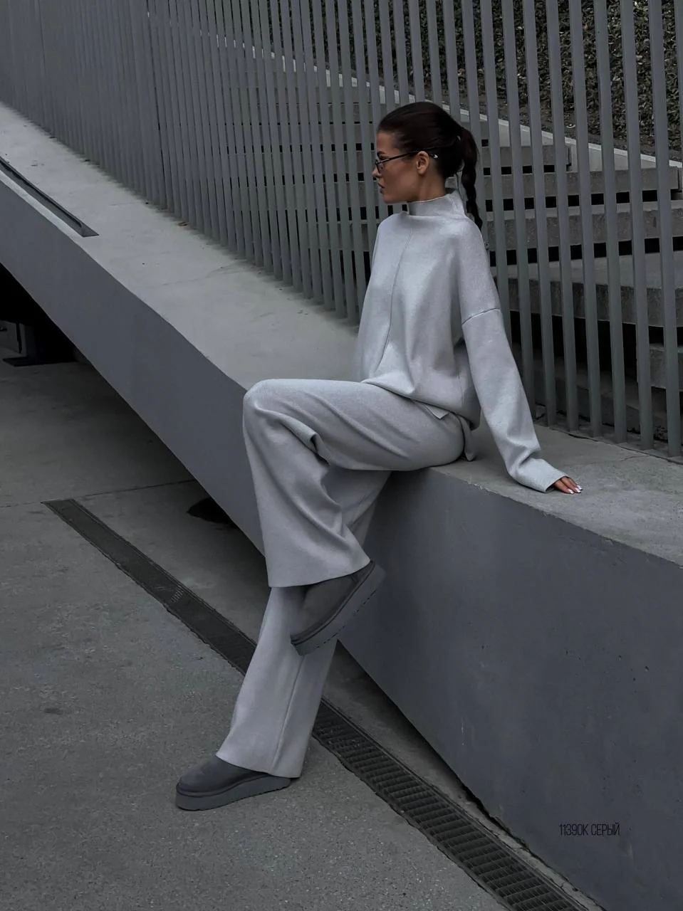 Knitted split top and trouser set - Image 14