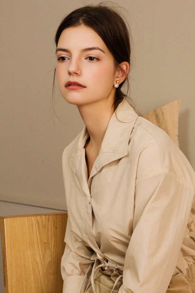 Little Pearl Stud Earrings - Image 3