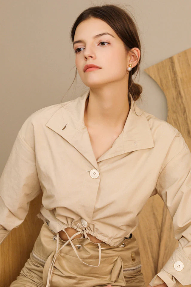 Little Pearl Stud Earrings - Image 4