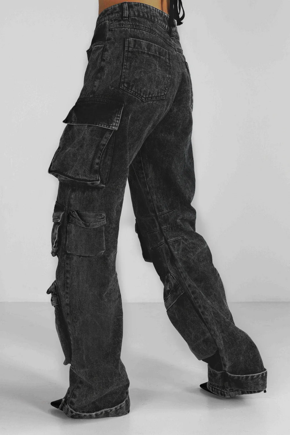 Low Waisted Cargo Jeans - Black - Image 2