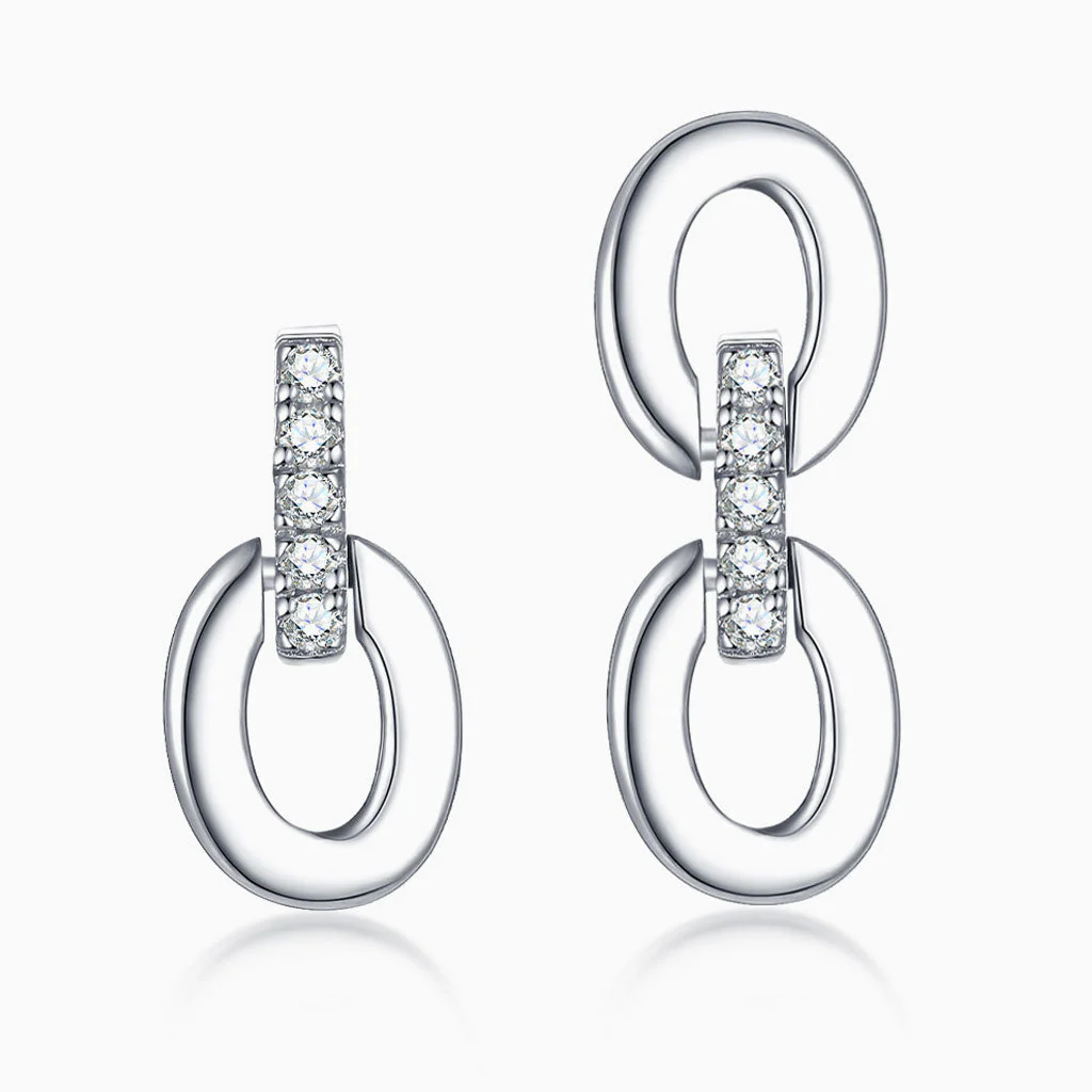 Luxurious Cubic Zirconia Pavé Interlocking Circle Sterling Silver Jewelry Set - Image 2