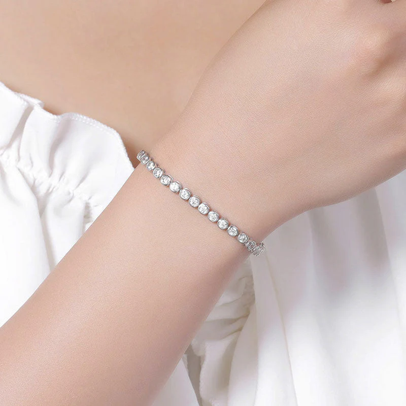 Luxurious Sterling Silver Round Bezel 3MM Moissanite Tennis Bracelet - Image 4