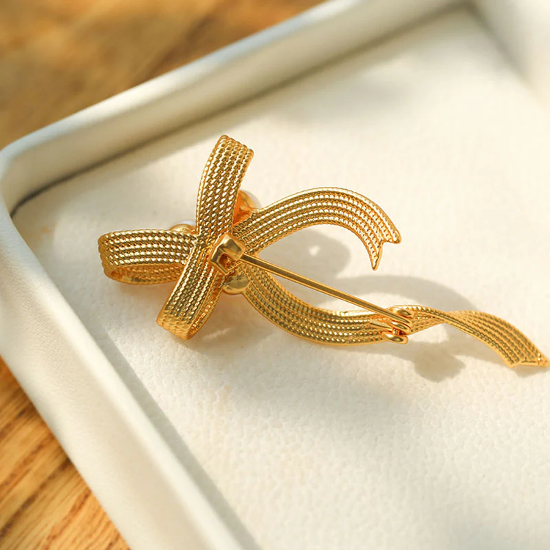 Luxury 18K Gold Plated Freshwater Pearl Embellished Ribbon Bow Brooch - Image 3