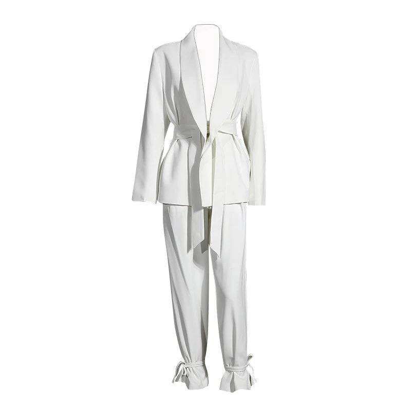 Minimalist Solid Color Shawl Collar Shoulder Pad Long Sleeve Belted Blazer - Image 3