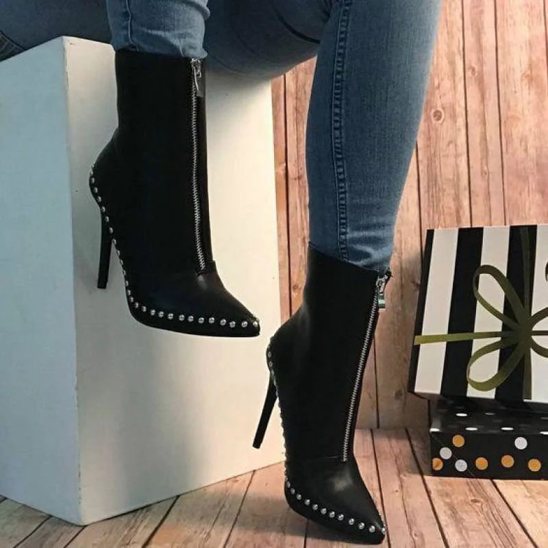 Modern Bead Trimmed Pointed Toe Zip Front Ankle Boots - Black - Image 3
