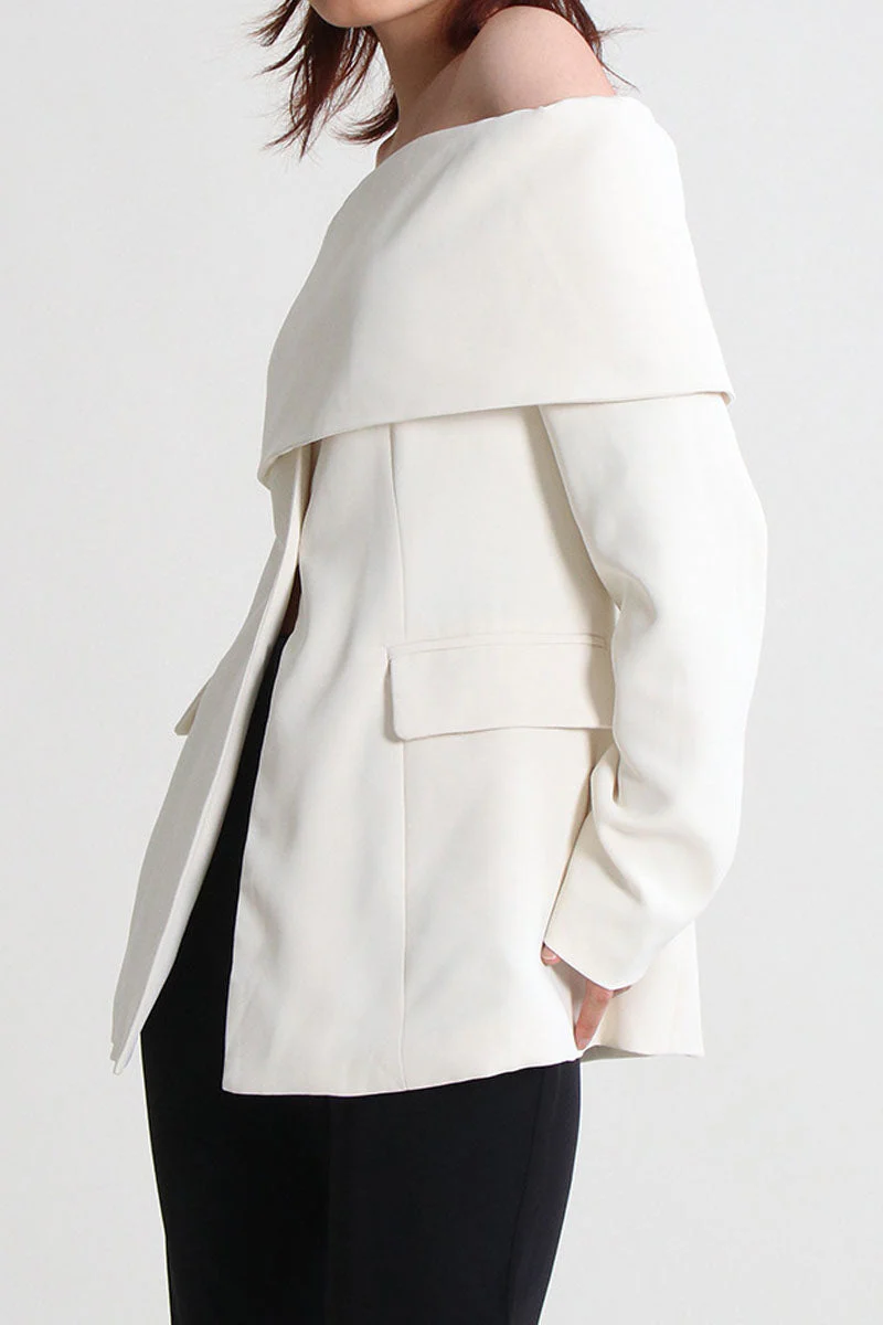 Off Shoulders Blazer with Front Cut - White - Image 2