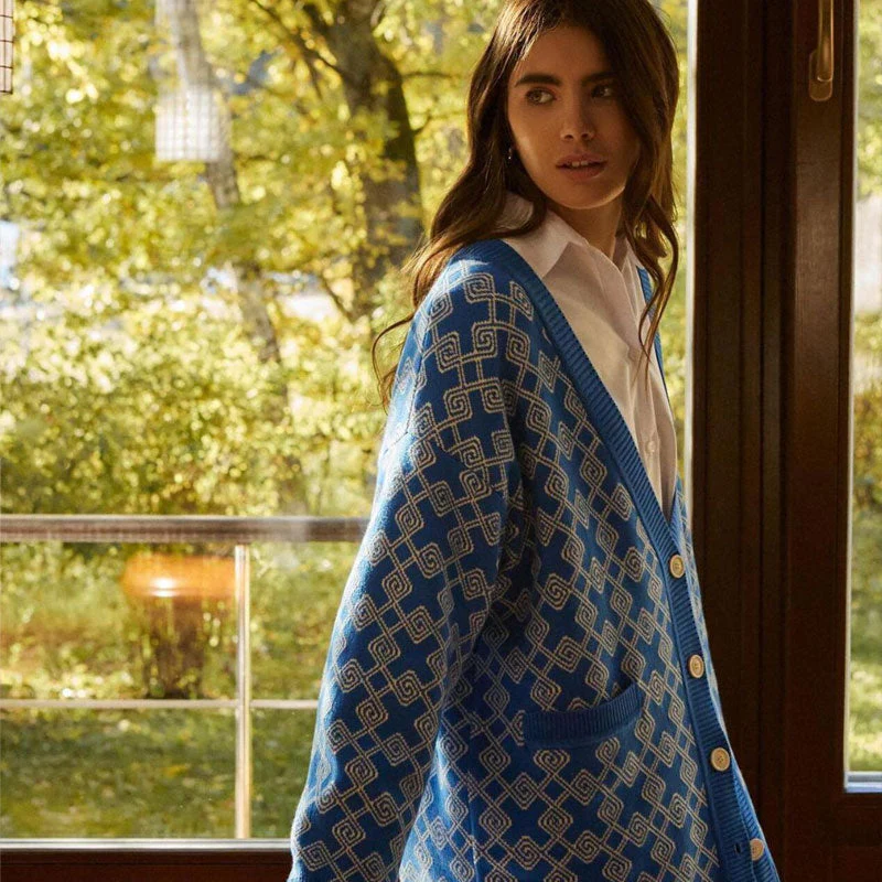 Oversized Plaid Print V Neck Button Up Long Sleeve Ribbed Cardigan - Blue - Image 3