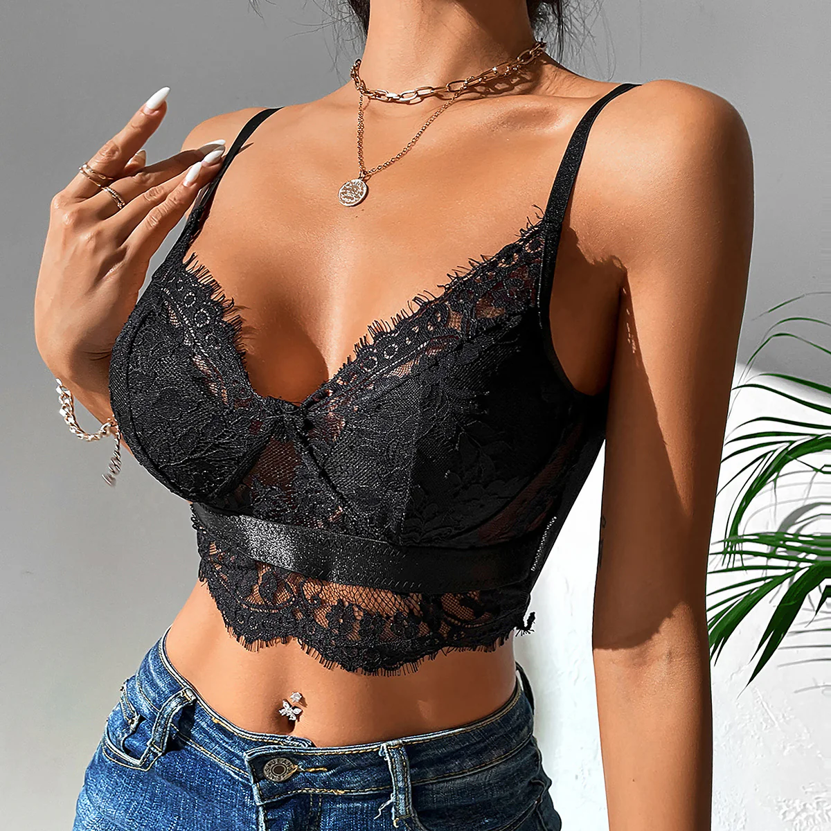 Patterned Lace Bralette - Image 5