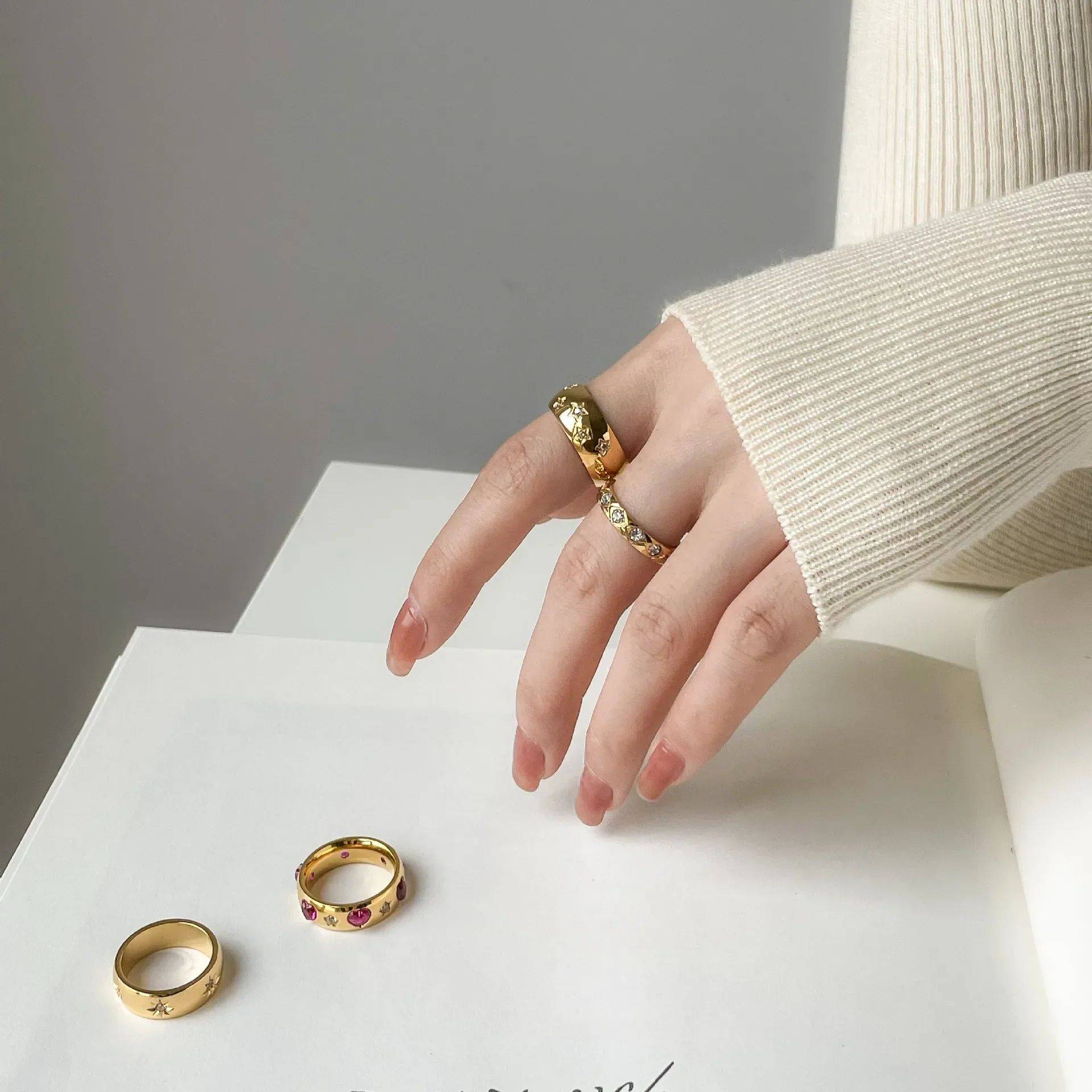 Petite Pearls Rings - Image 15