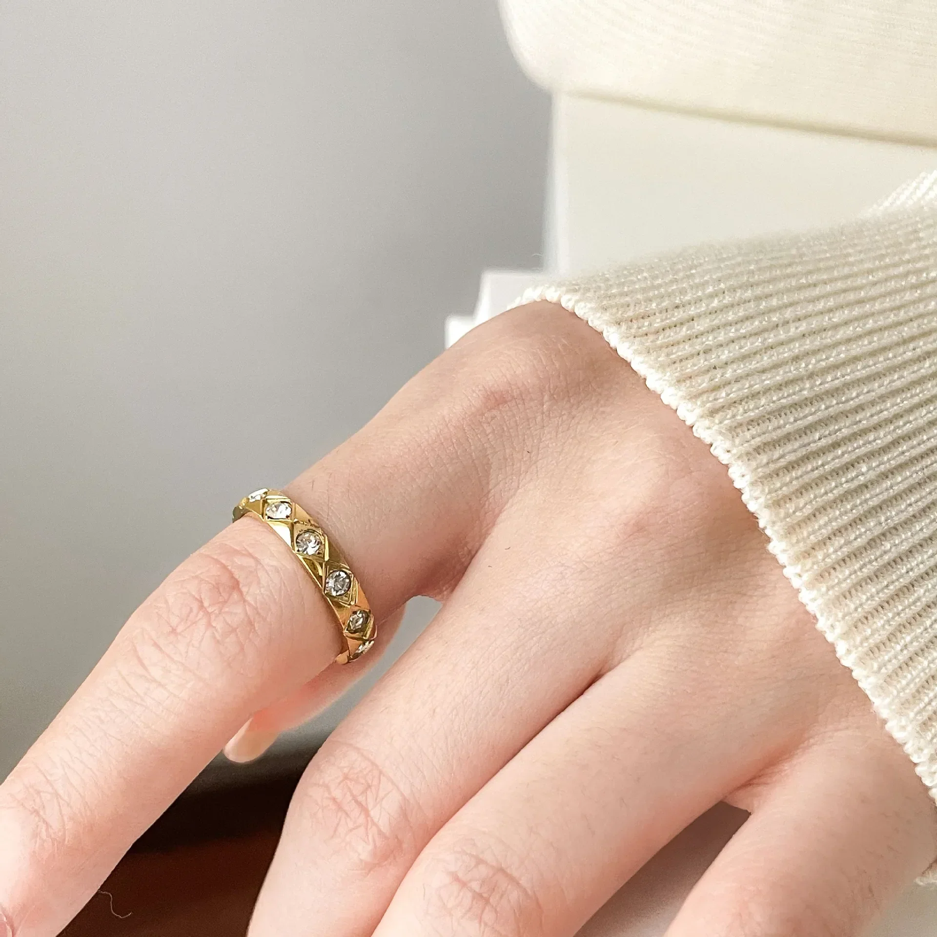 Petite Pearls Rings - Image 21