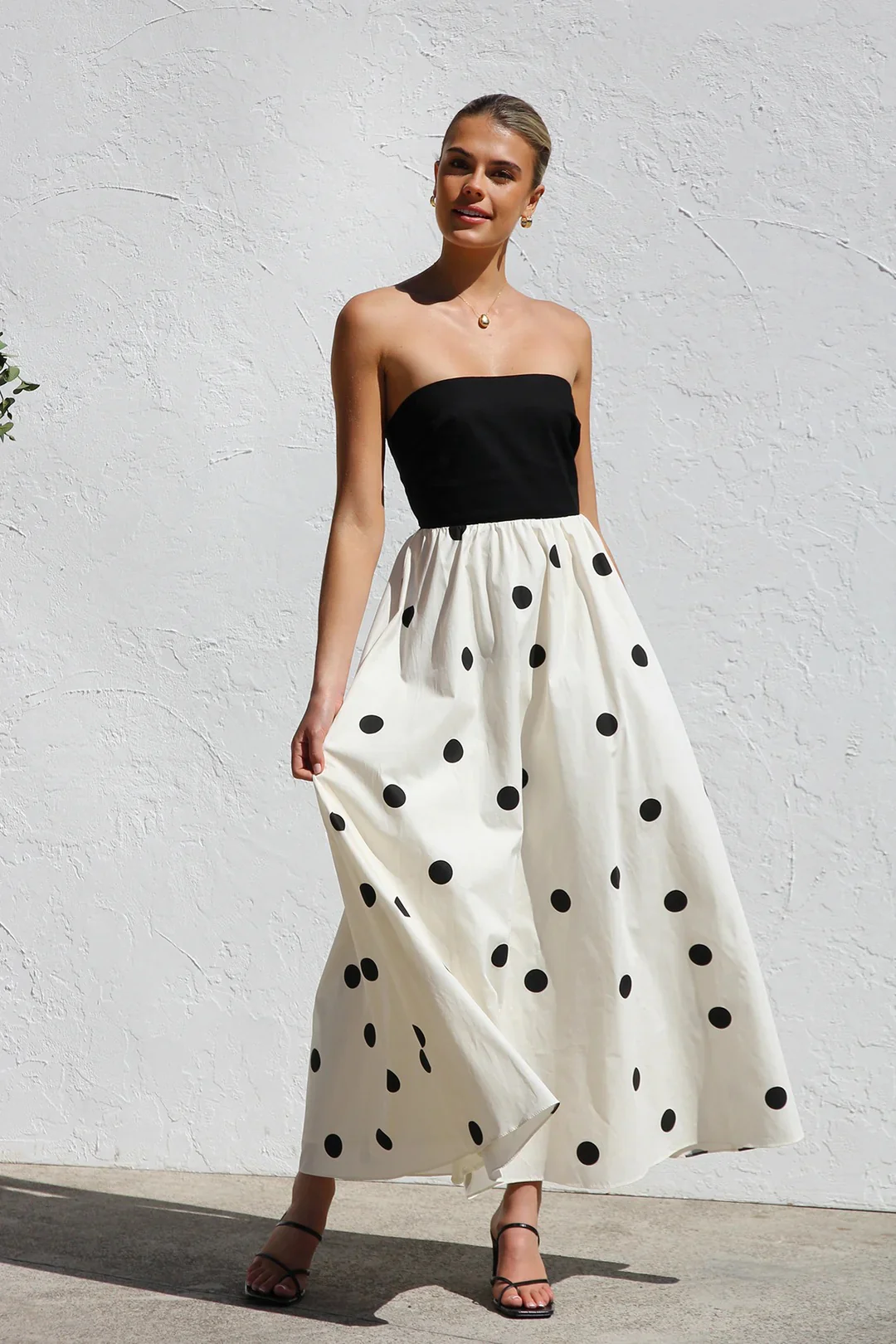 Polka Dot Print Paneled Maxi Dress - Image 3