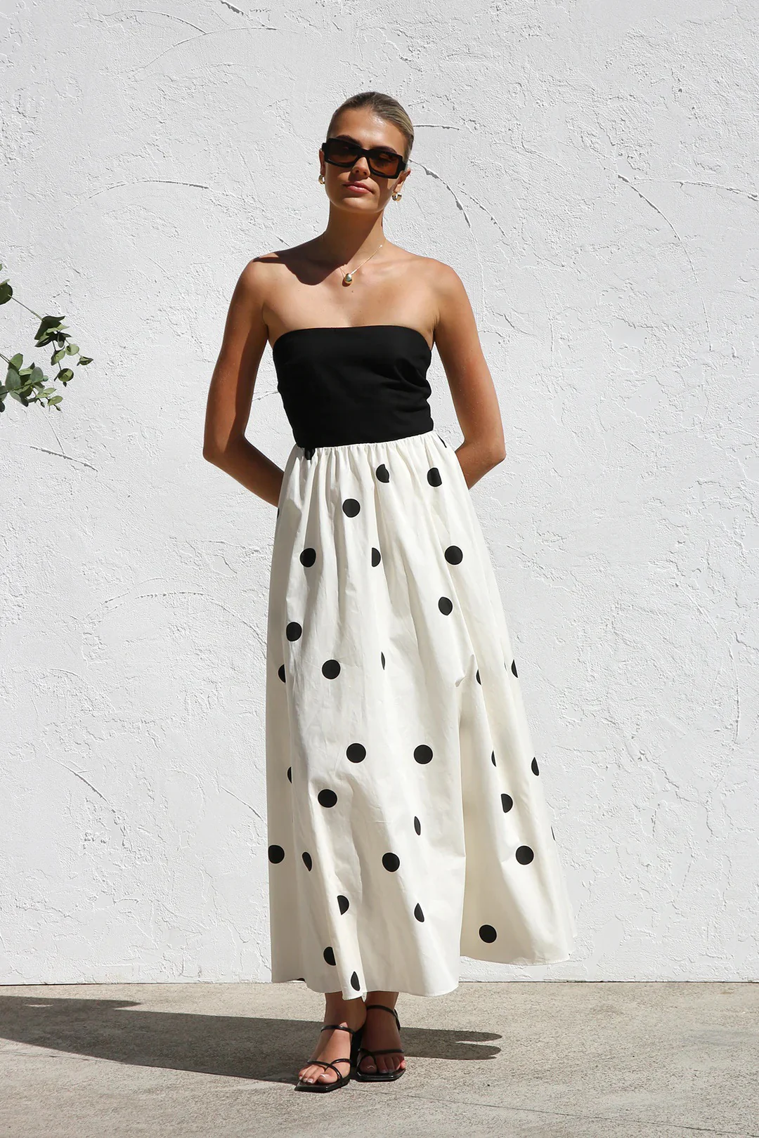 Polka Dot Print Paneled Maxi Dress - Image 7