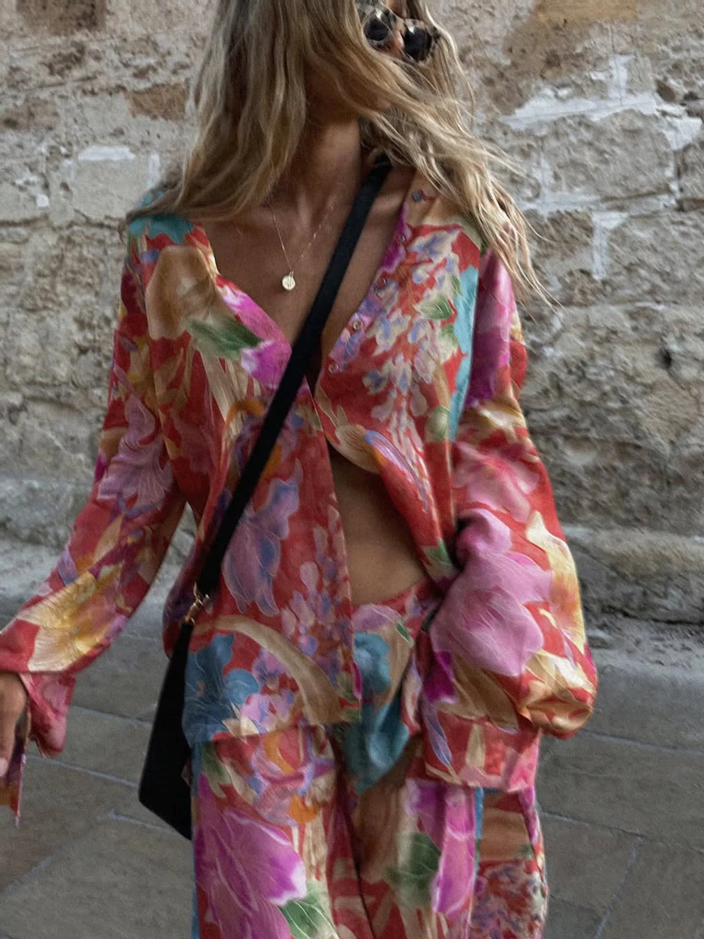 Printed Long Sleeve V-Neck Loose Pants Set - Image 3