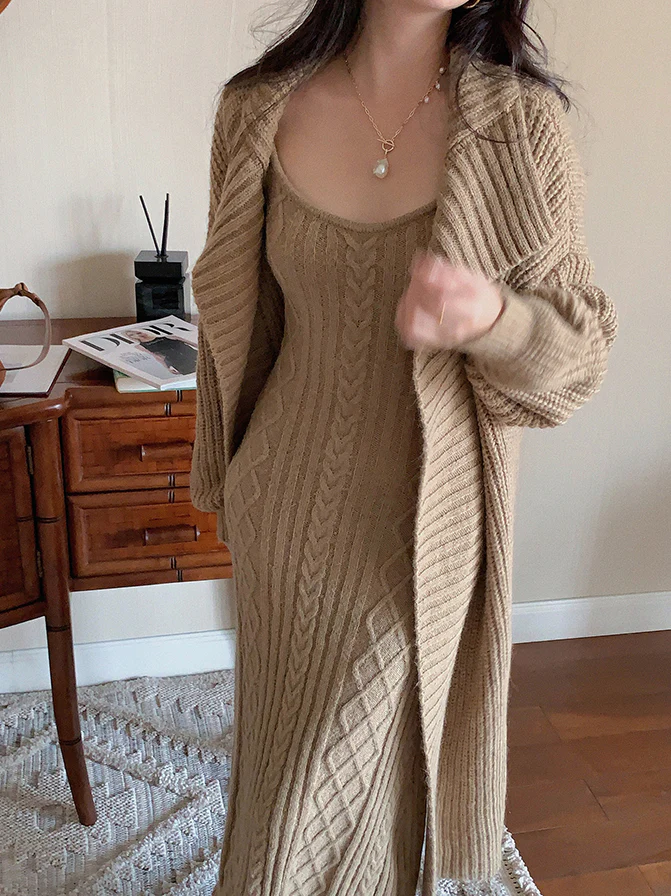 Quinlivan Knit Cardigan&Skirt Set - Image 3