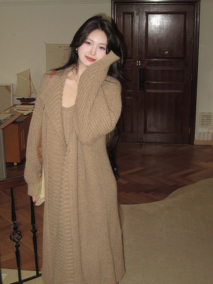 Quinlivan Knit Cardigan&Skirt Set - Image 6