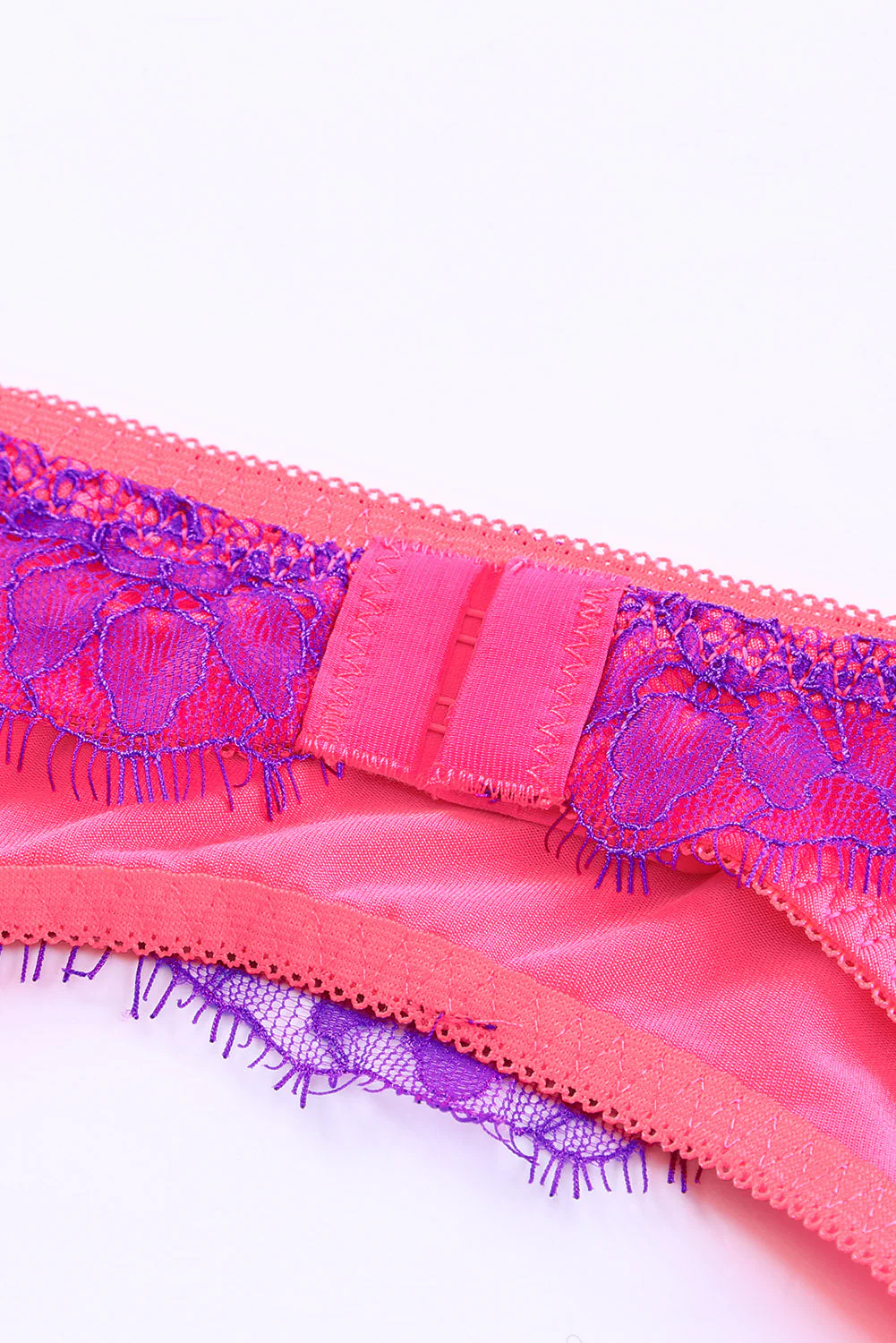 Rose 3Pcs Color Block Lace Contrast Lingerie Set With Garter Belt - Image 12