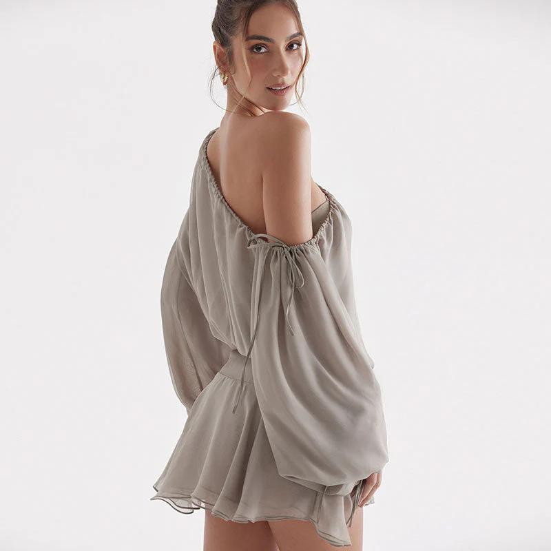 Chiffon Ruffle Hem Bishop Sleeve One Shoulder Mini Dress - Gray - Image 3