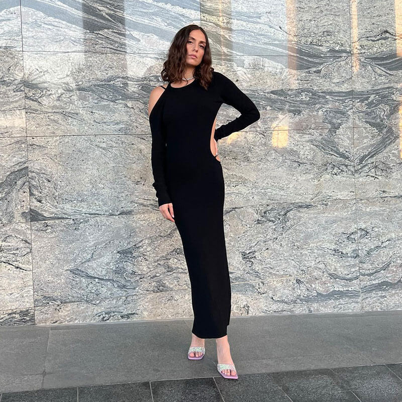 Ribbed Solid Color Cut Out Long Sleeve Backless Maxi Dress - Black - Image 3